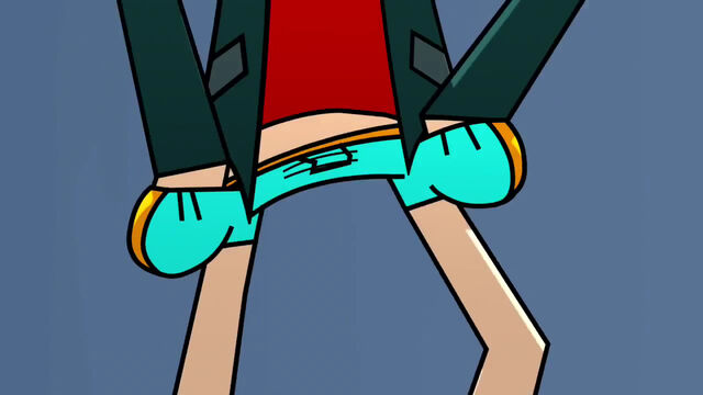 File:McHuggers too tight.jpg