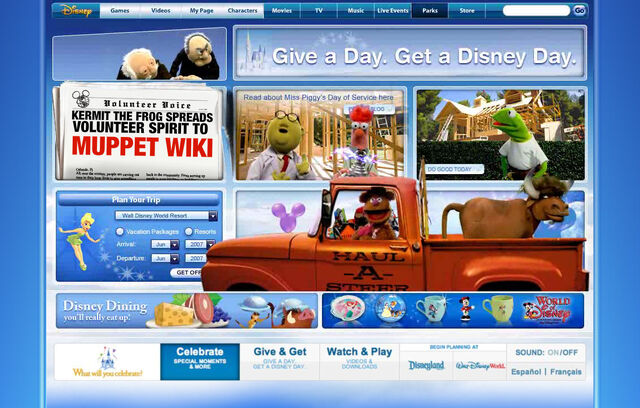 File:Disneyparksgive.com-04.jpg