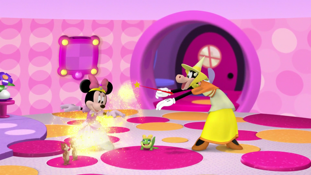 File:Minnie-rellaMagicalSpell.png