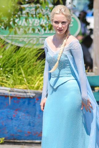 File:ElsaOUAT-4.jpg