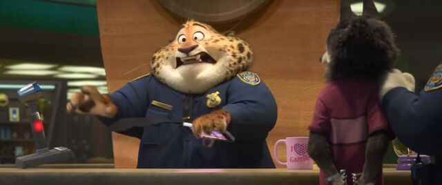 File:Judy radioing Clawhauser.jpg