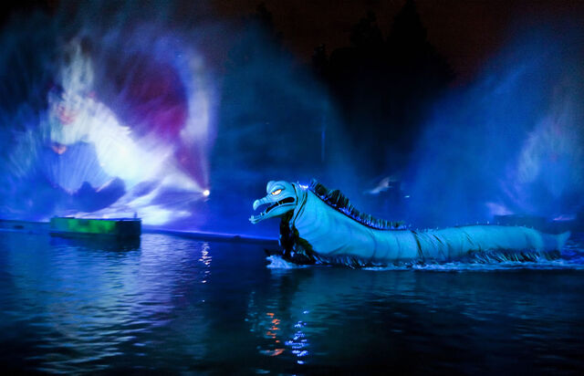 File:FantasmicFJ-061209-Disney.jpg
