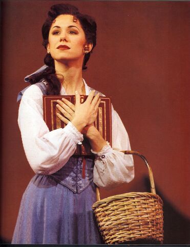File:Susan Egan Belle.jpg