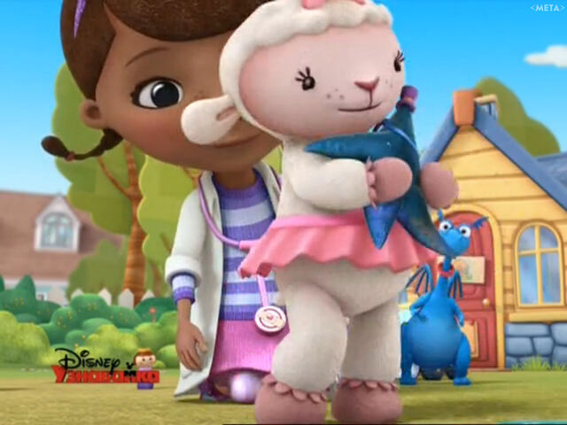 File:Lambiecuddlingoooey.jpg
