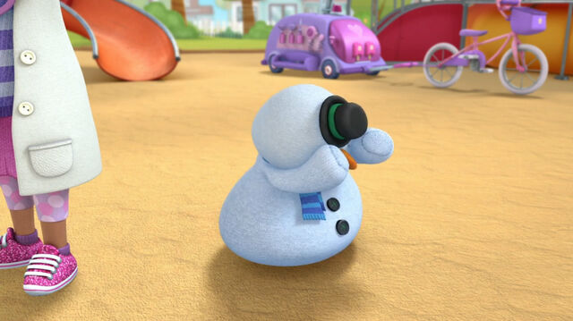 File:Chilly covering his eyes.jpg