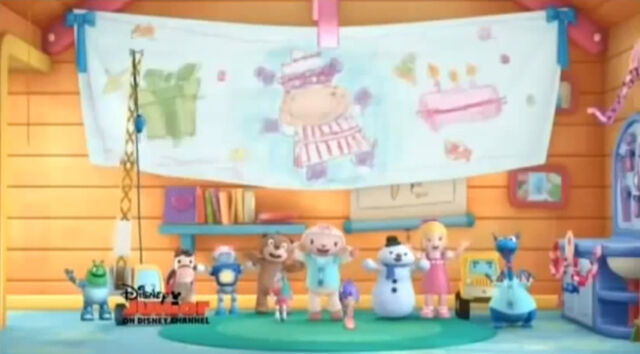 File:Hallie's happy birthday sign.jpg