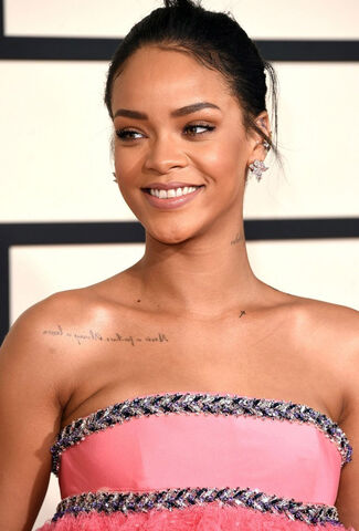 File:RihannaGrammys.jpg