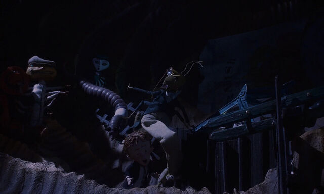 File:James-giant-peach-disneyscreencaps.com-2989.jpg