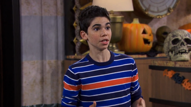 File:Jessie S2E1 32.png