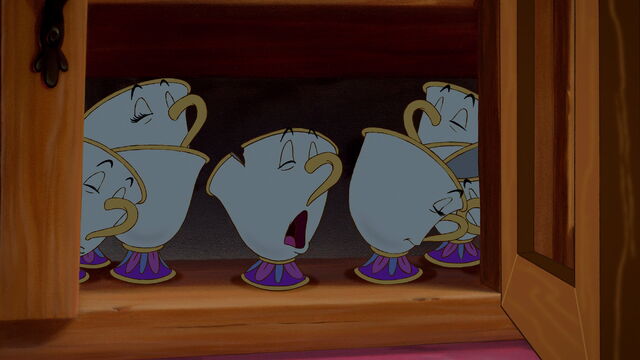 File:Beauty-and-the-beast-disneyscreencaps.com-4157.jpg