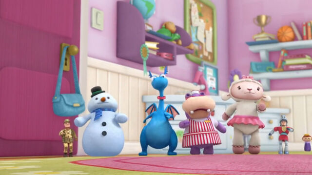File:Toys marching2.jpg