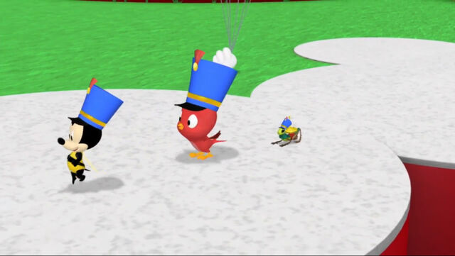 File:Mickey's little parade song-003.jpg