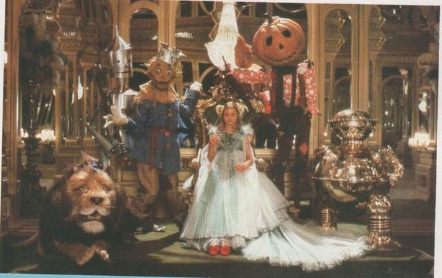 File:Ozmaandfriends.jpg