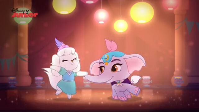 File:Pumpkin and taj dancing.jpg