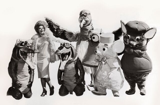 File:77 Rescuers cast.jpg