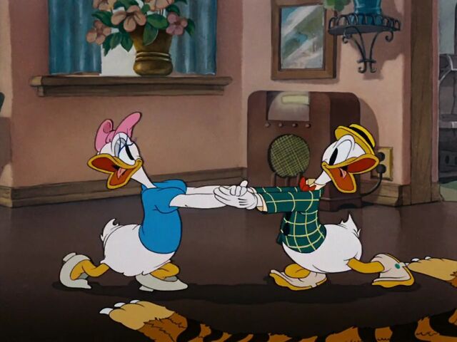 File:Mickey-and-Friends Donal-and-Daisy-Dancing.jpg