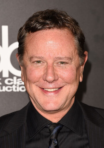 File:Judge Reinhold.jpg