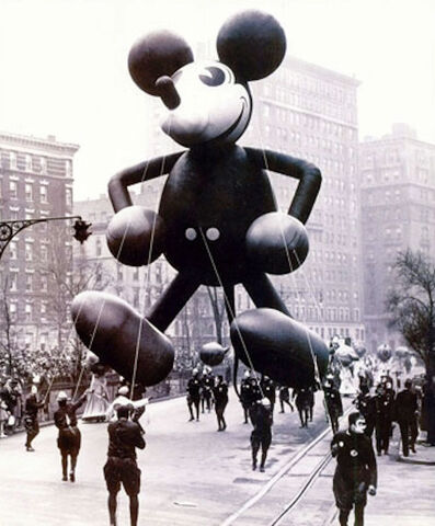 File:Mickey 1934 balloon.jpg