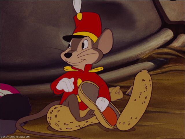 File:Dumbo-disneyscreencaps com-2197.jpg
