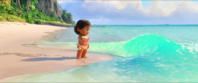 File:Baby Moana at the shors.jpg
