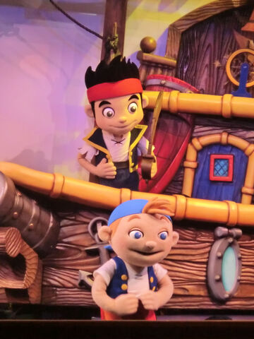 File:Disney-Junior-Live-Pirate-Jake&Cubby.jpg