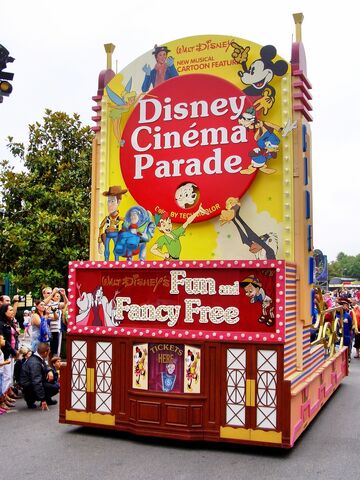 File:Disney Cinema Parade.jpg