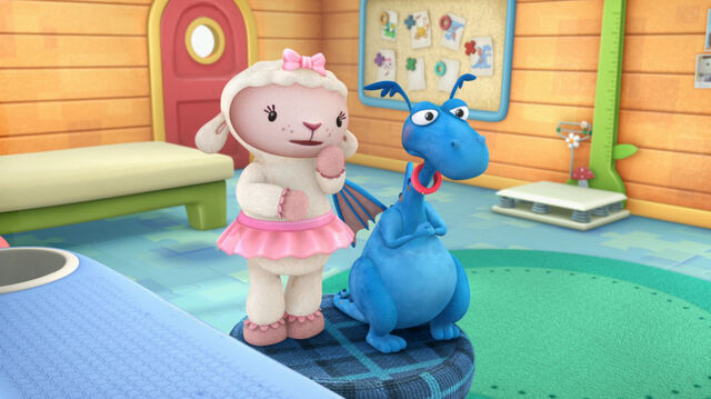 File:Lambie and stuffy6.jpg