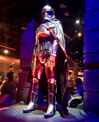 File:D23-Star-Wars-Captain-Phasma.jpg