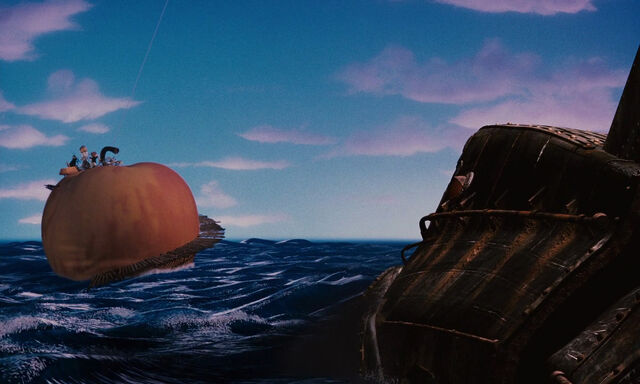 File:James-giant-peach-disneyscreencaps com-3885.jpg