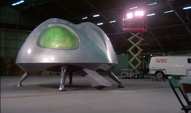 File:JakesShipOuterSpace.png