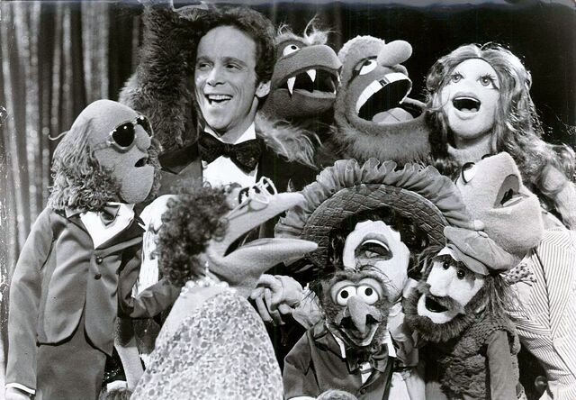 File:Joel Grey02.jpg