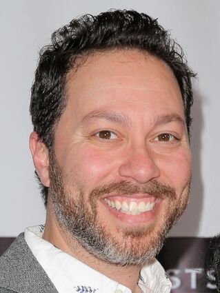 File:Sam Riegel.jpg