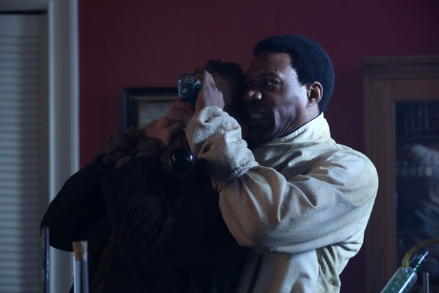 File:OUAT S5 23 24.jpg