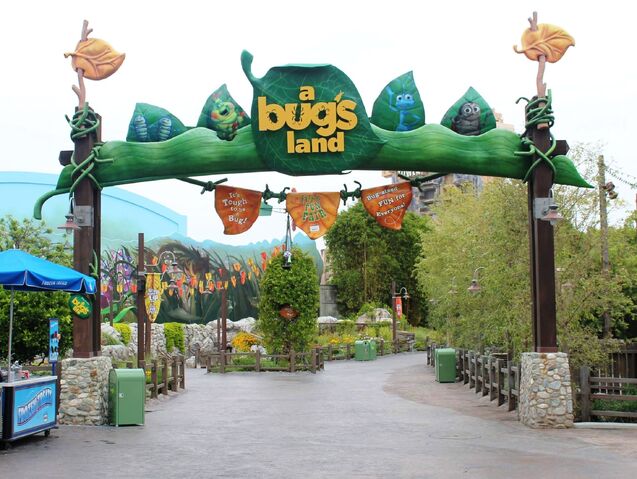 File:A Bug's Land at Disney California Adventure.jpg