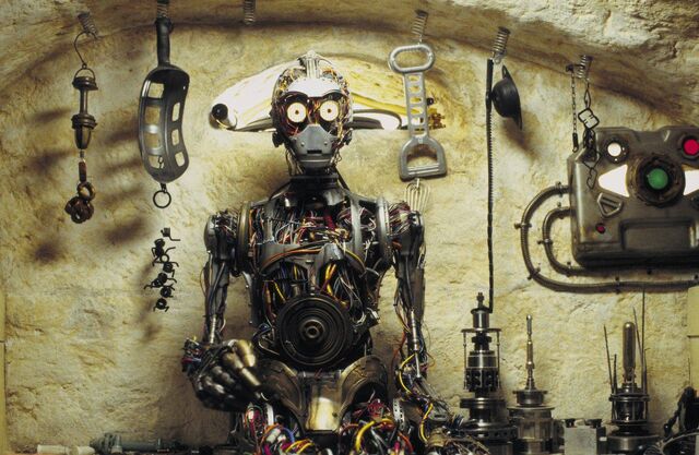 File:C-3PO in Phantom Menace.jpg
