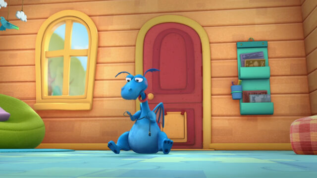 File:Stuffy leash.jpg