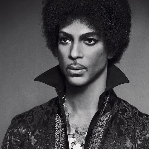 File:Prince V-Magazine 02.jpg