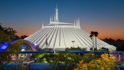 Space-mountain-00.jpg