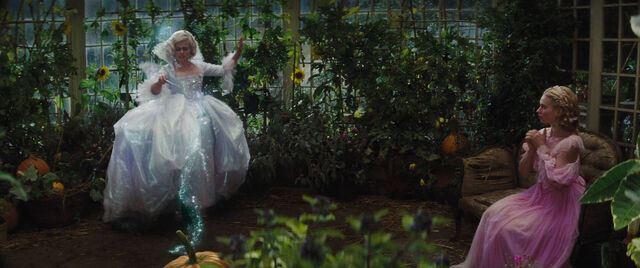 File:Cinderell-2015-disneyscreencaps.com-5581.jpg
