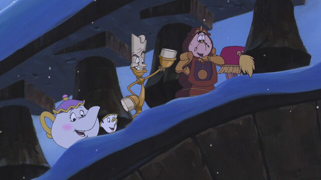 File:Beauty-beast-christmas-disneyscreencaps.com-649.jpg