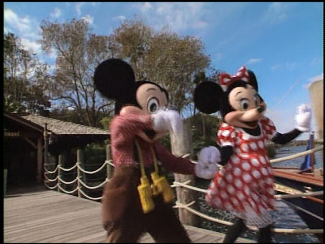 File:MickeyandMinnieatDiscoveryIsland.jpg