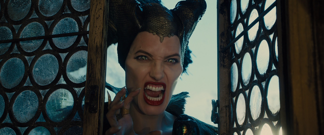 File:Maleficent-(2014)-338.png