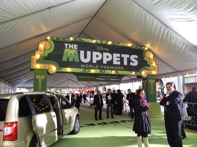 File:TheMuppets-WorldPremiere-ElCapitan-(2011-11-12)-01.jpg