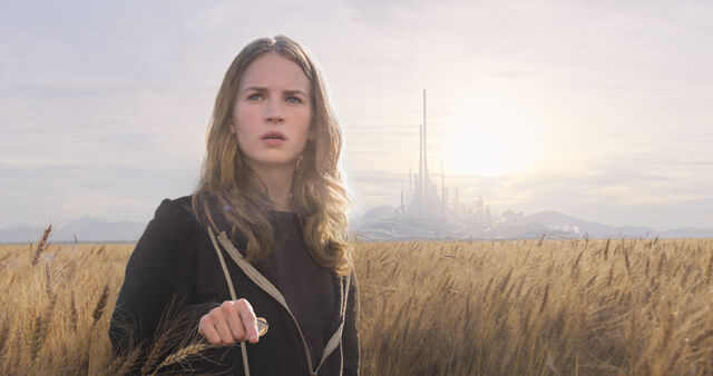 File:Britt-Robertson 612x381.jpg