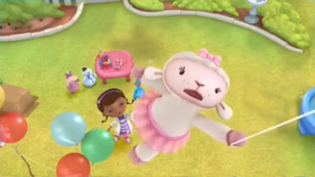 File:Lambie in the air.jpg