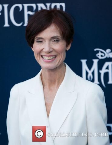 File:Linda-woolverton-world-premiere-of-disneys-maleficent 4219054.jpg