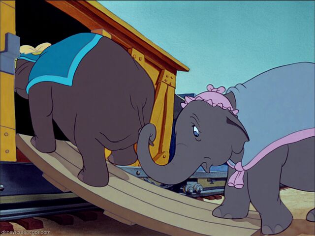 File:Dumbo-disneyscreencaps com-288.jpg