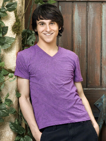 File:Pair-of-kings-mitchel-musso-1 (1).jpg