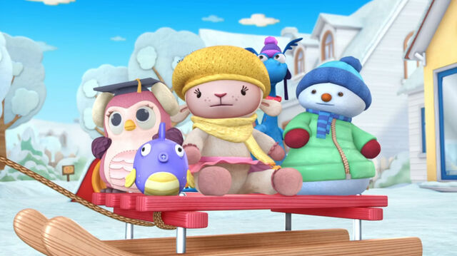 File:Toys on the sled.jpg