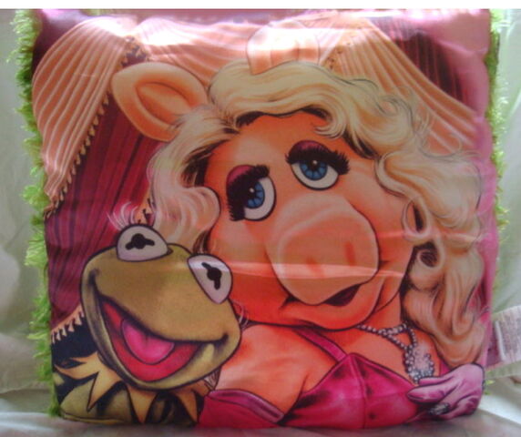File:2007 muppet disney store pillow.jpg